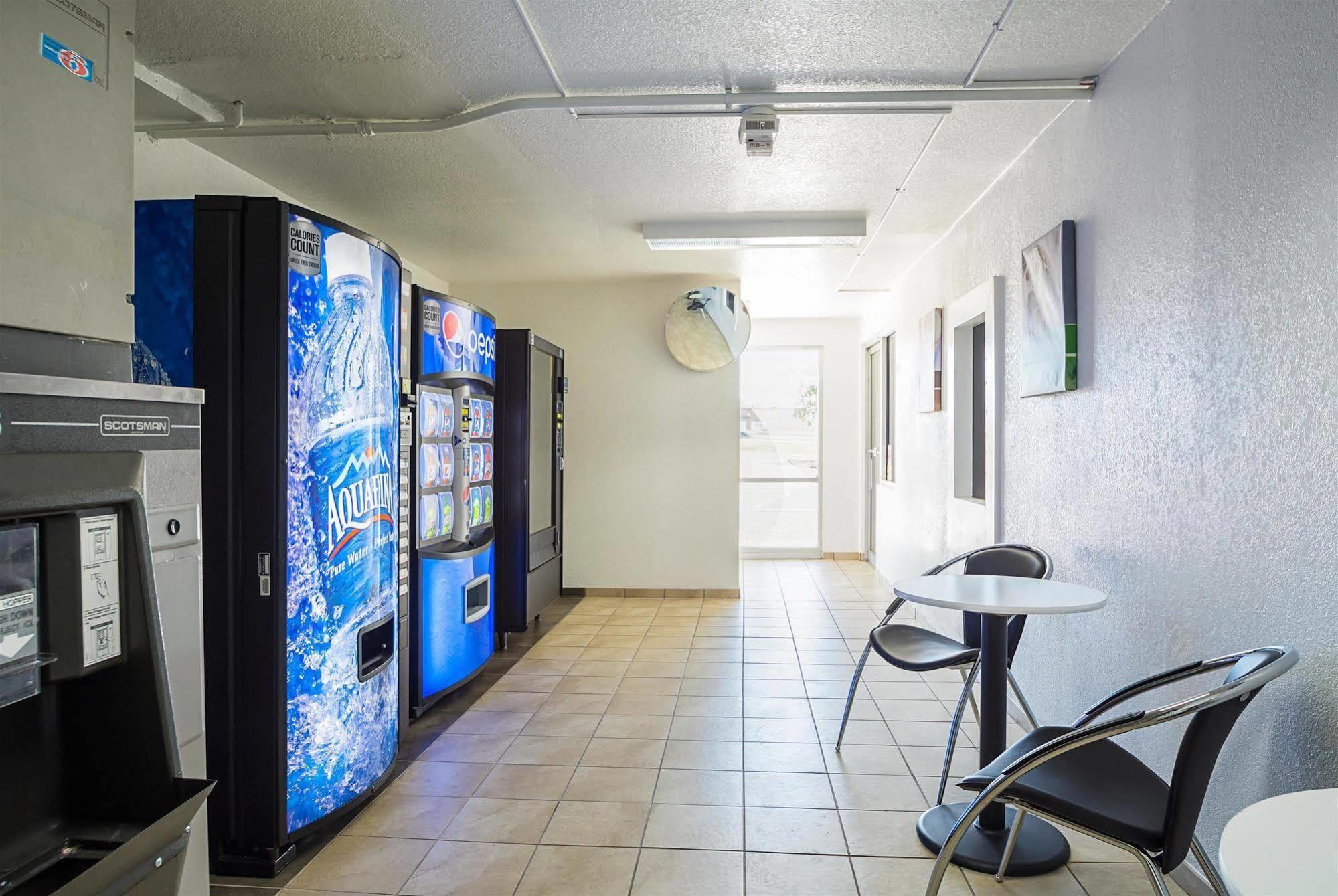 Motel 6-Pueblo, Co - I-25 Екстериор снимка